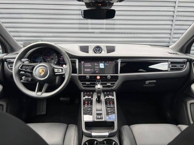 2026 Porsche Macan AWD