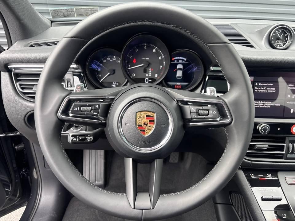 2026 Porsche Macan AWD