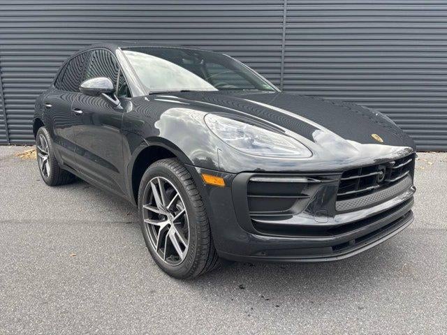 2026 Porsche Macan AWD