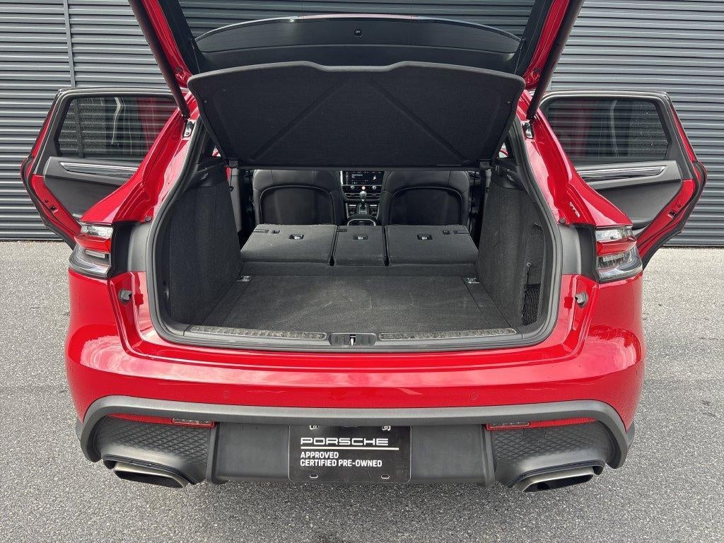 2025 Porsche Macan AWD