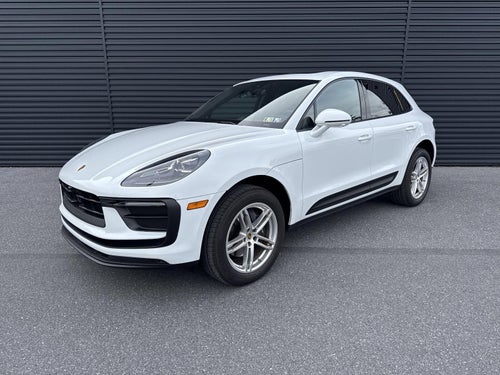 2025 Porsche Macan AWD