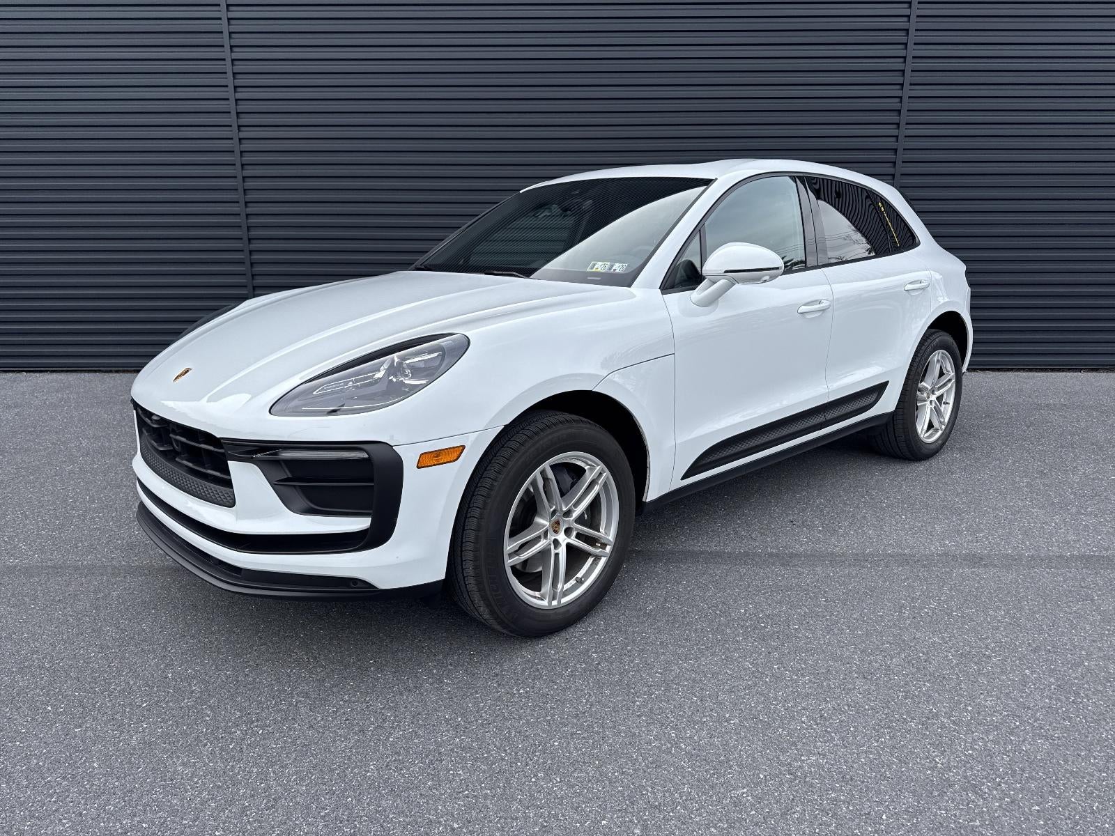 2025 Porsche Macan AWD