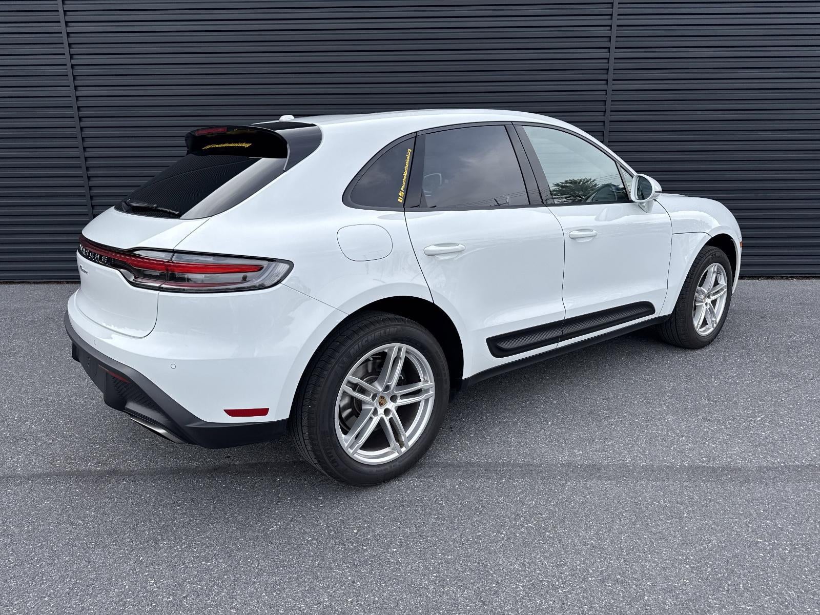 2025 Porsche Macan AWD