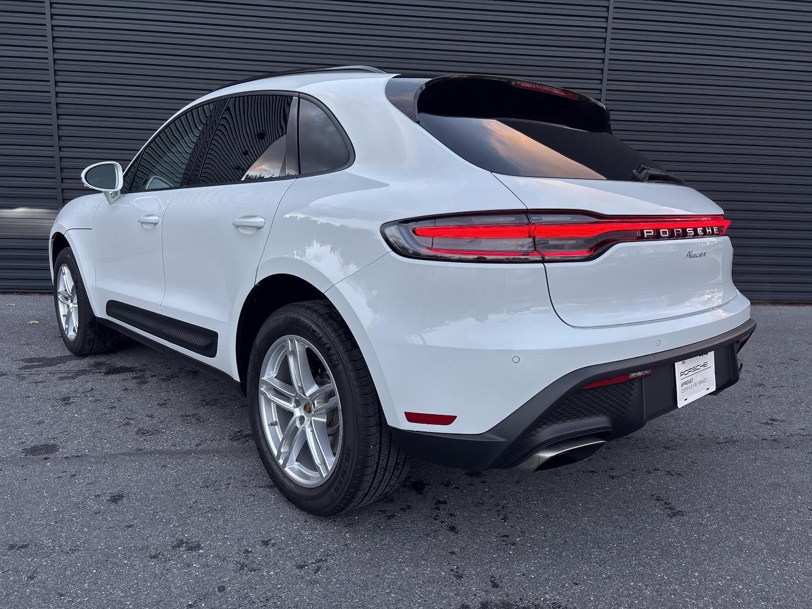 2025 Porsche Macan AWD