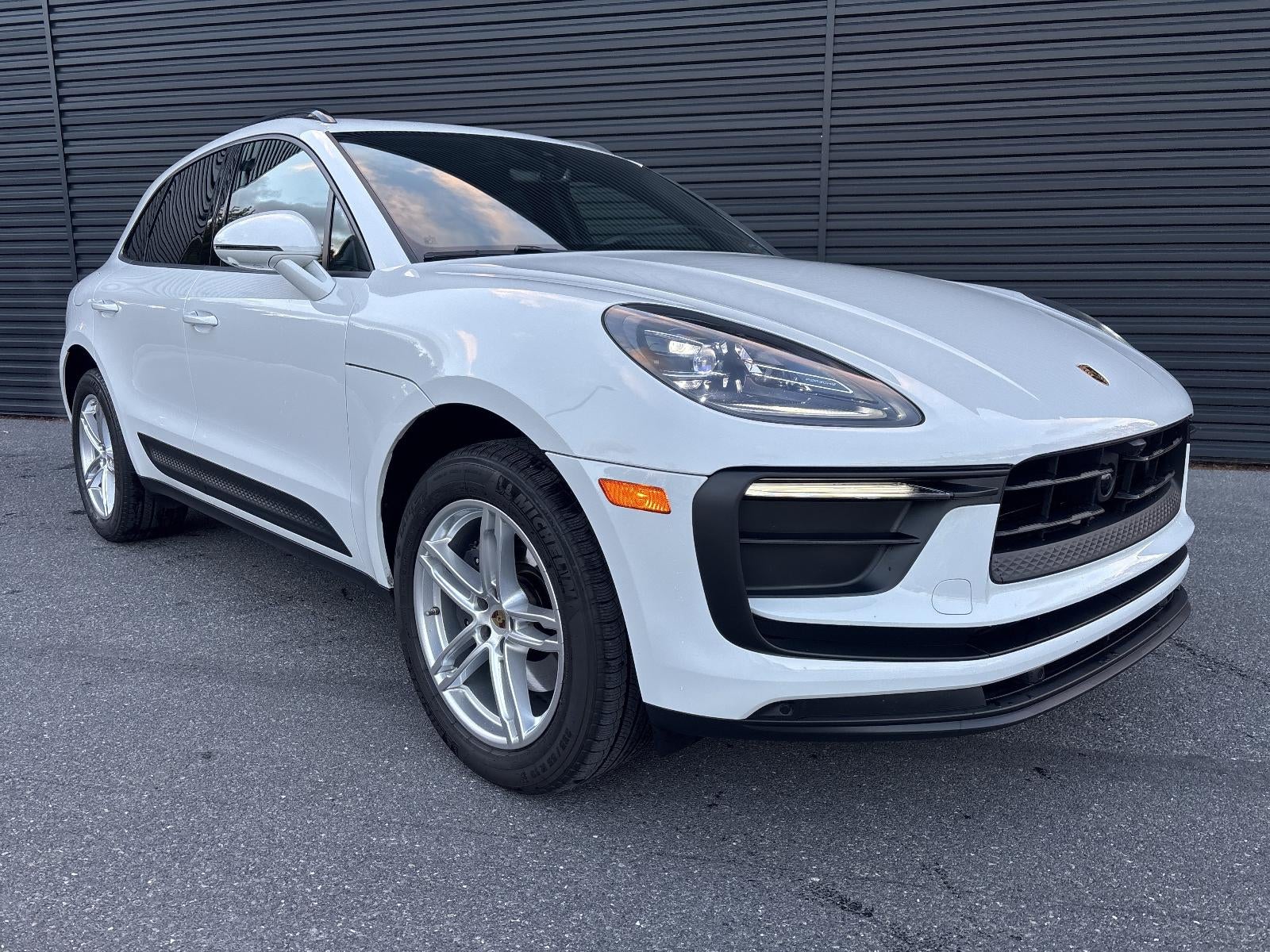 2025 Porsche Macan AWD