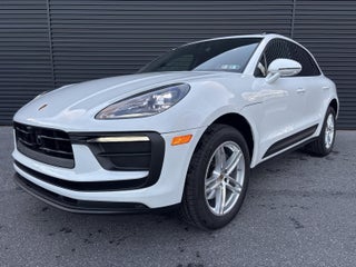 2025 Porsche Macan AWD