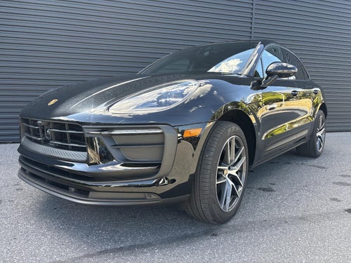 2025 Porsche Macan AWD