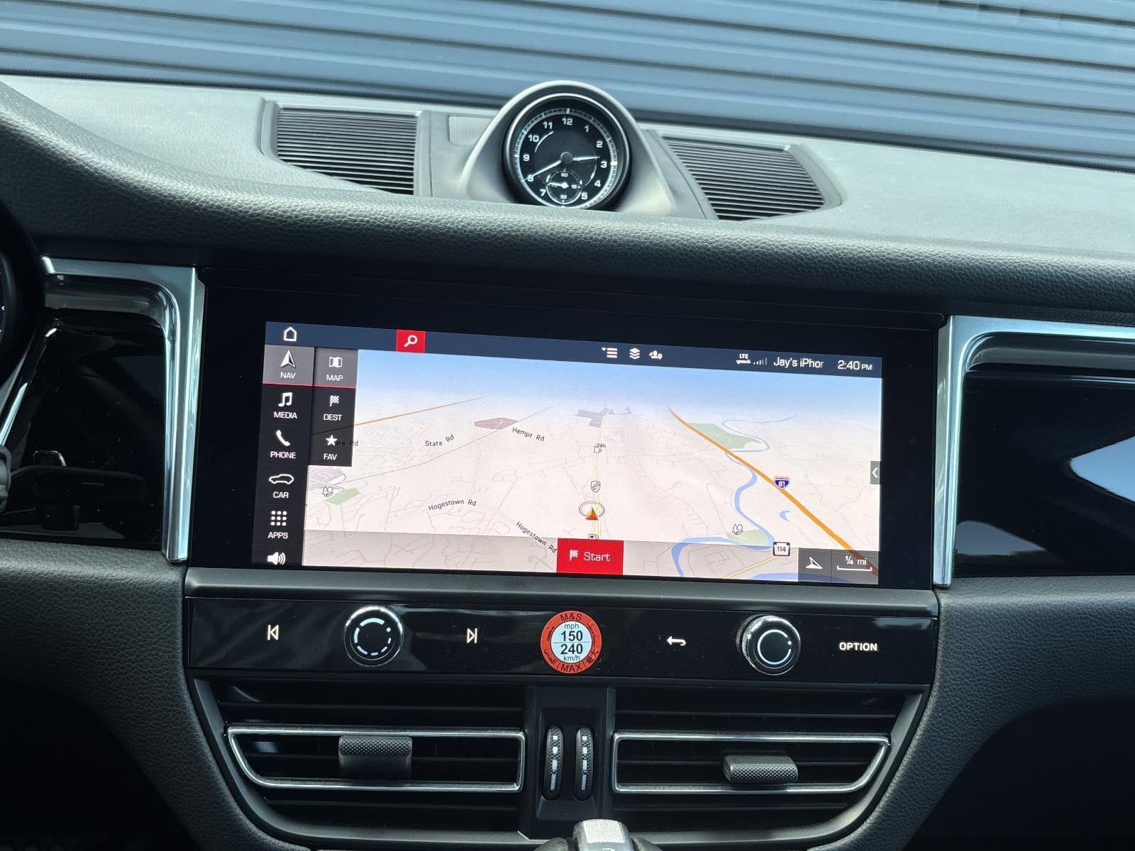 2025 Porsche Macan AWD