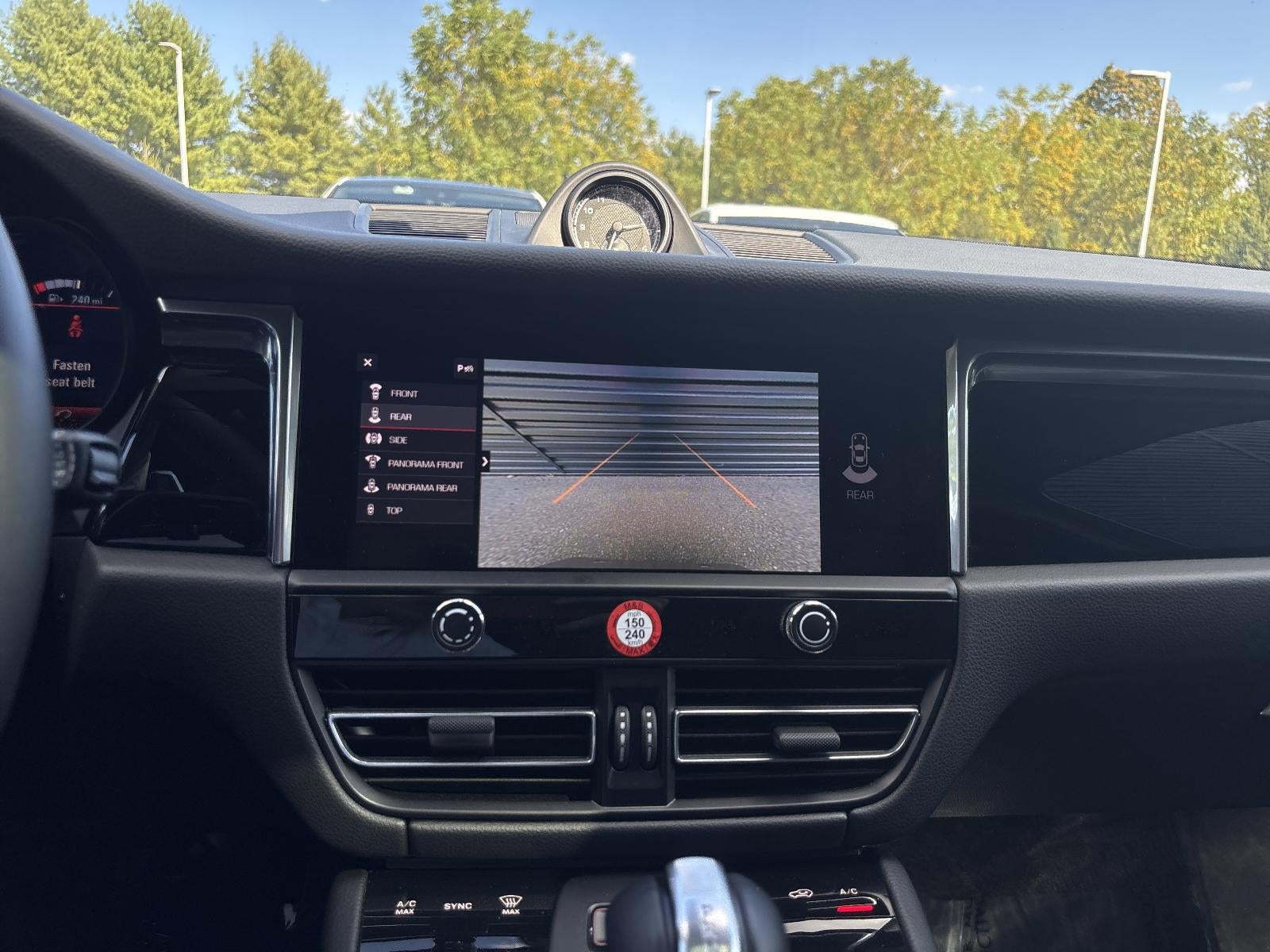 2025 Porsche Macan AWD