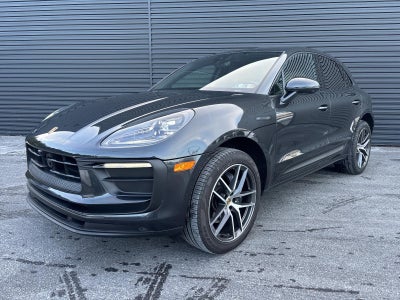 2025 Porsche Macan AWD