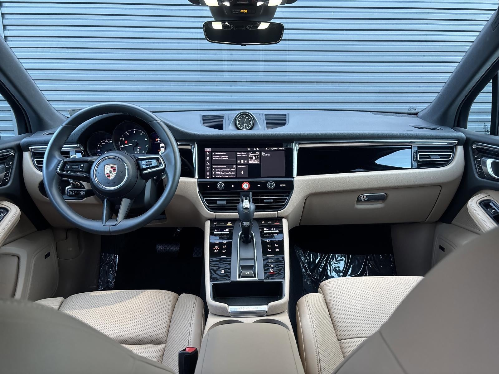 2025 Porsche Macan AWD