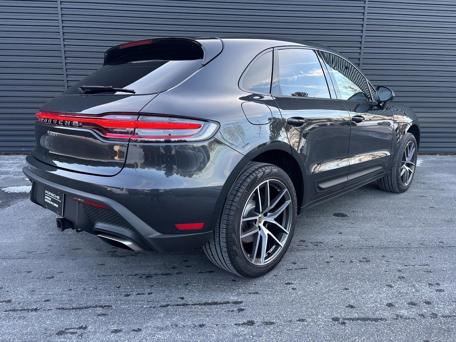 2025 Porsche Macan AWD