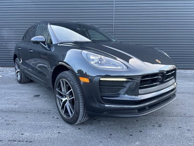 2025 Porsche Macan AWD