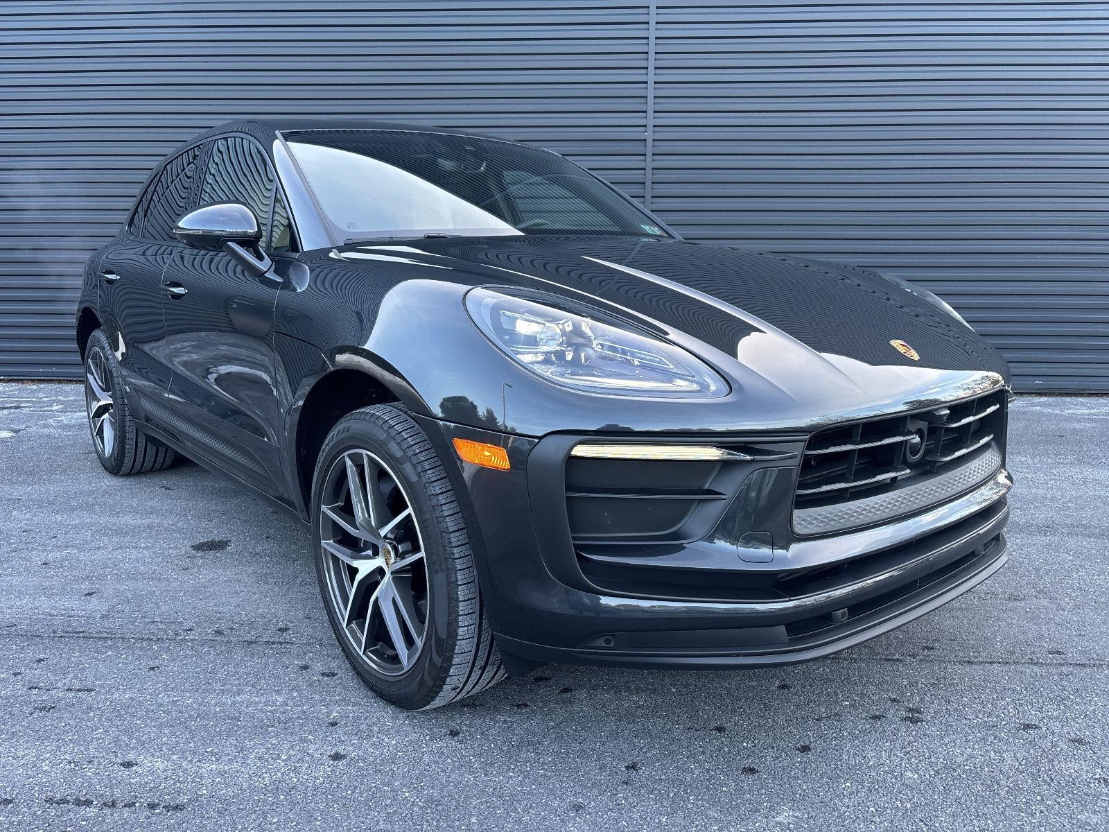 2025 Porsche Macan AWD