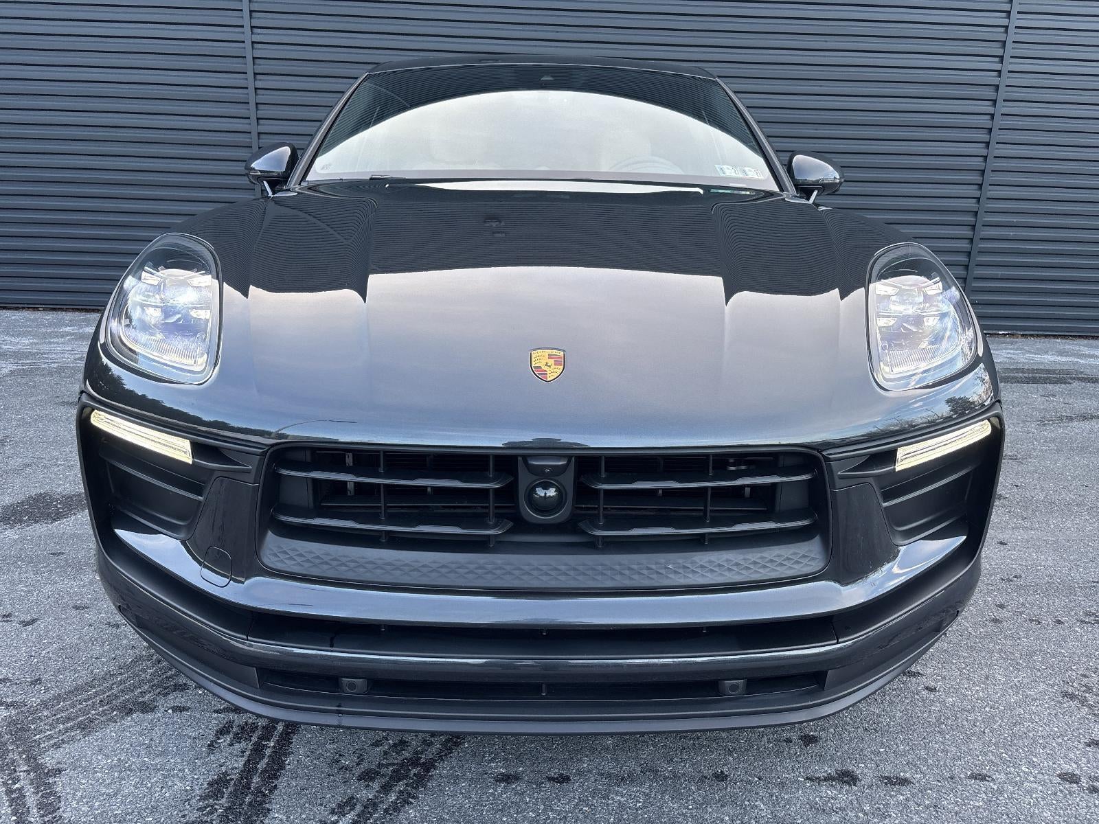 2025 Porsche Macan AWD