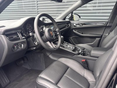 2026 Porsche Macan AWD