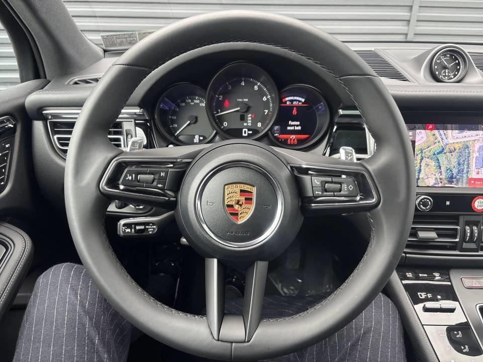 2026 Porsche Macan AWD
