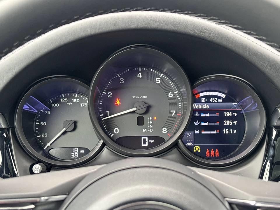 2026 Porsche Macan AWD