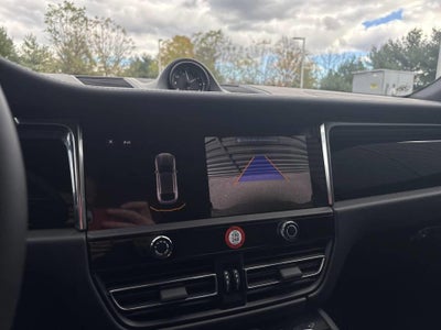 2026 Porsche Macan AWD