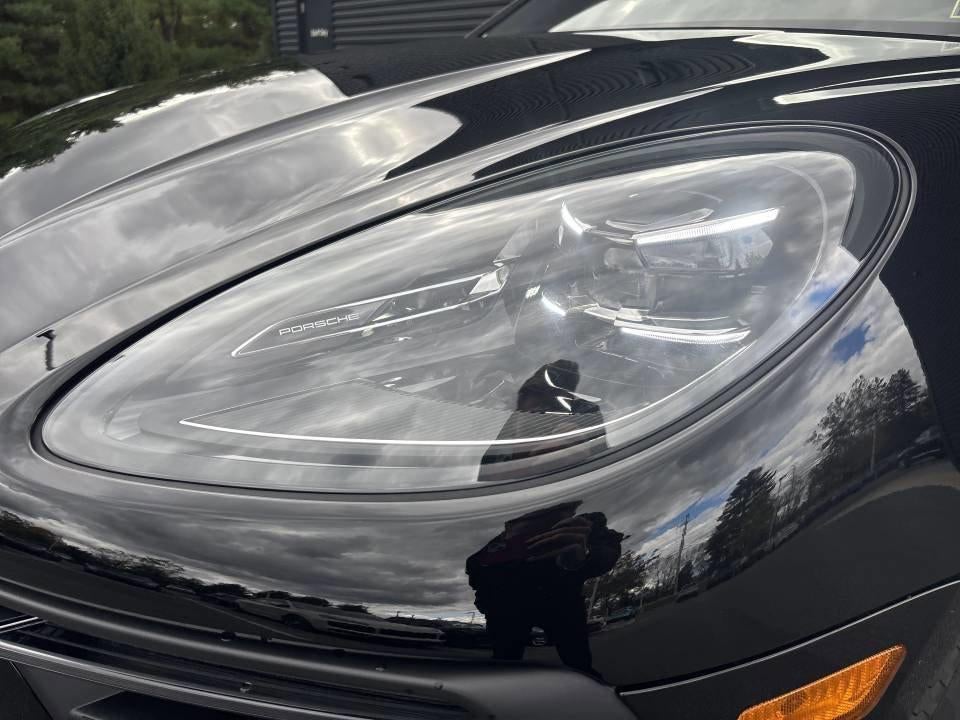 2026 Porsche Macan AWD