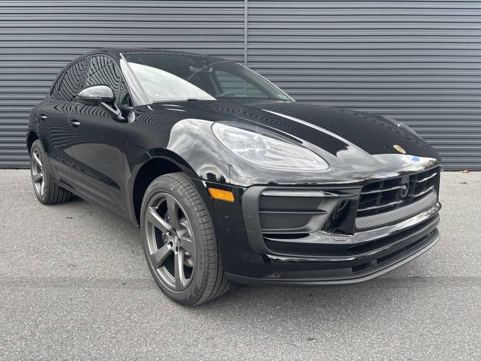 2026 Porsche Macan AWD
