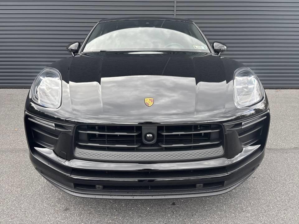 2026 Porsche Macan AWD