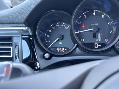 2025 Porsche Macan AWD