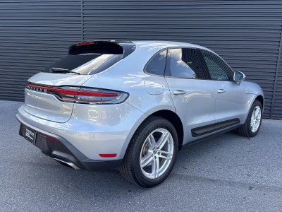 2025 Porsche Macan AWD