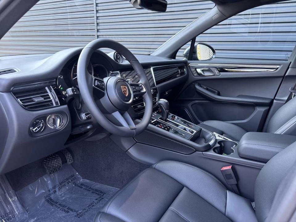 2026 Porsche Macan AWD