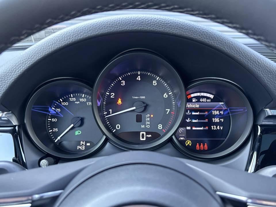2026 Porsche Macan AWD
