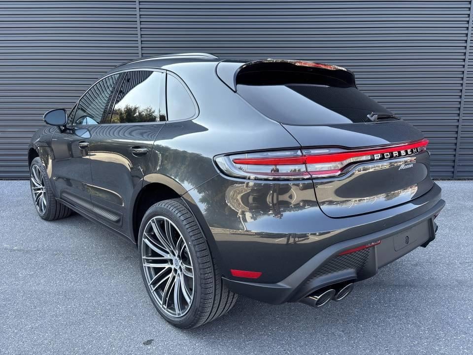 2026 Porsche Macan AWD