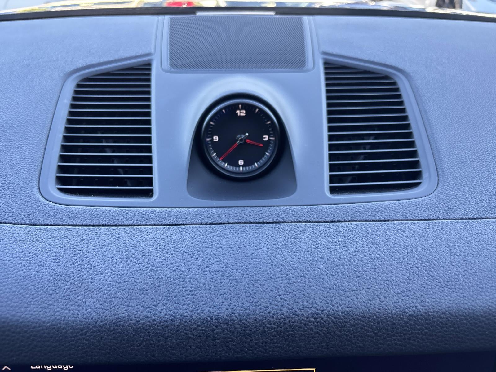 2022 Porsche Cayenne Platinum Edition AWD