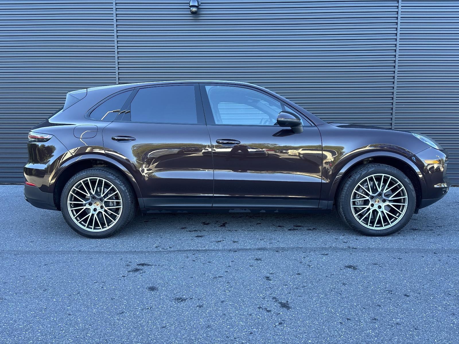 2022 Porsche Cayenne Platinum Edition AWD