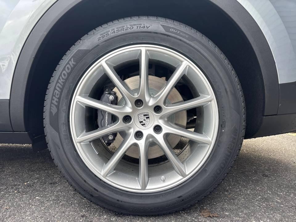 2026 Porsche Cayenne AWD