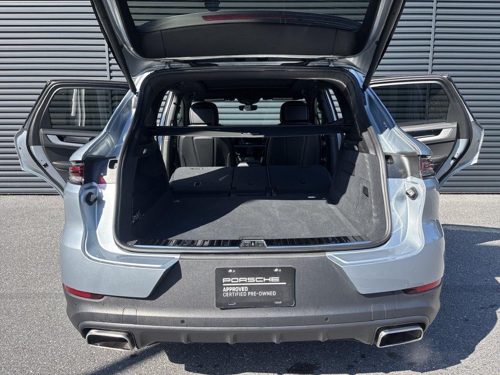 2026 Porsche Cayenne AWD