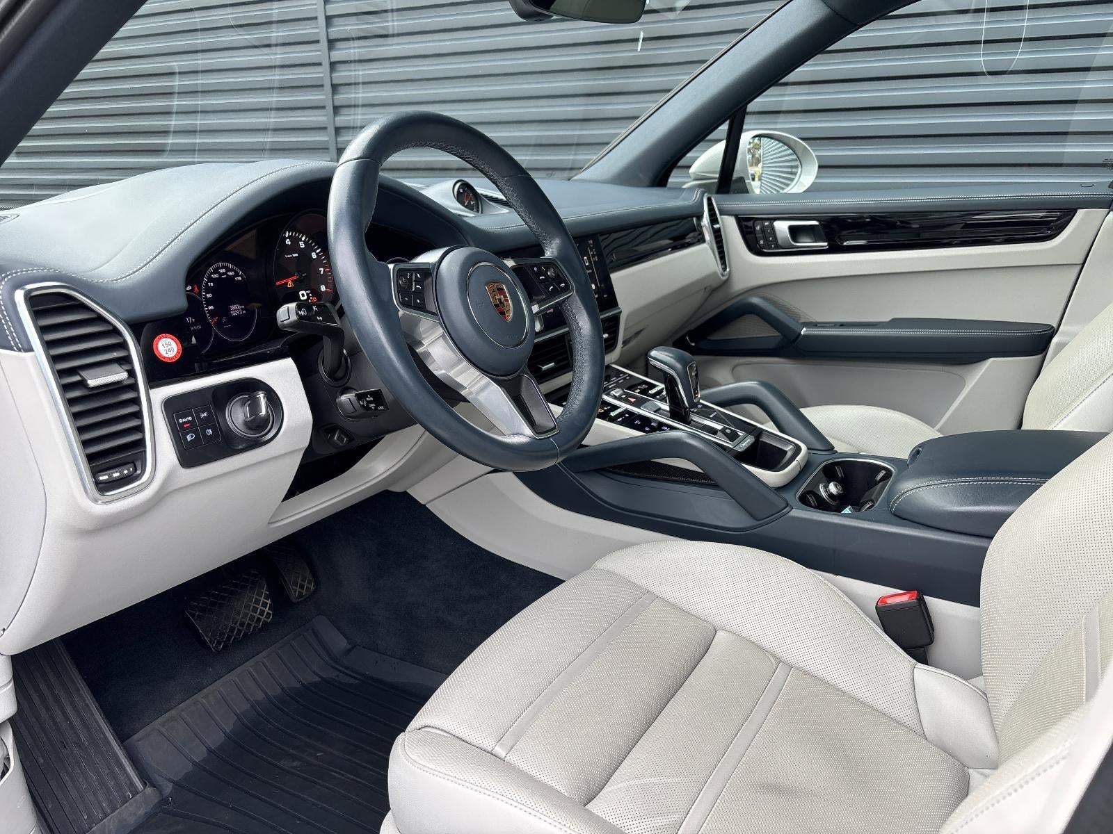 2022 Porsche Cayenne AWD