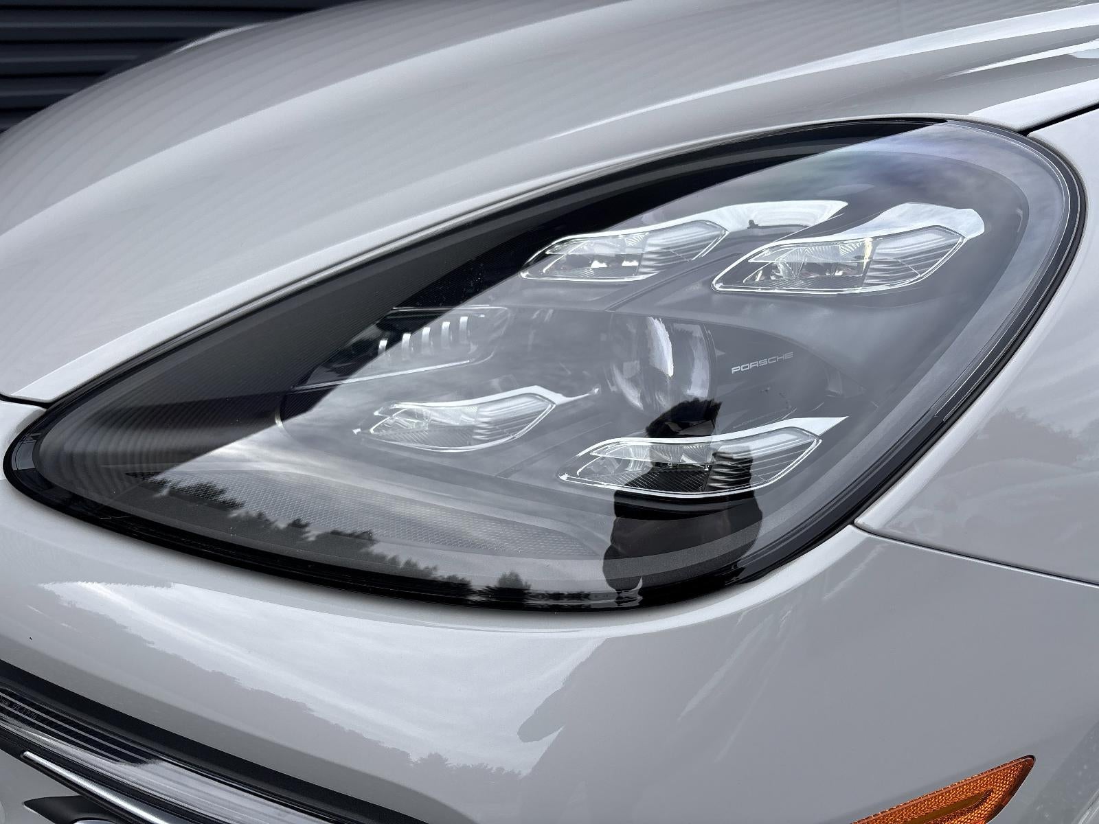 2022 Porsche Cayenne AWD