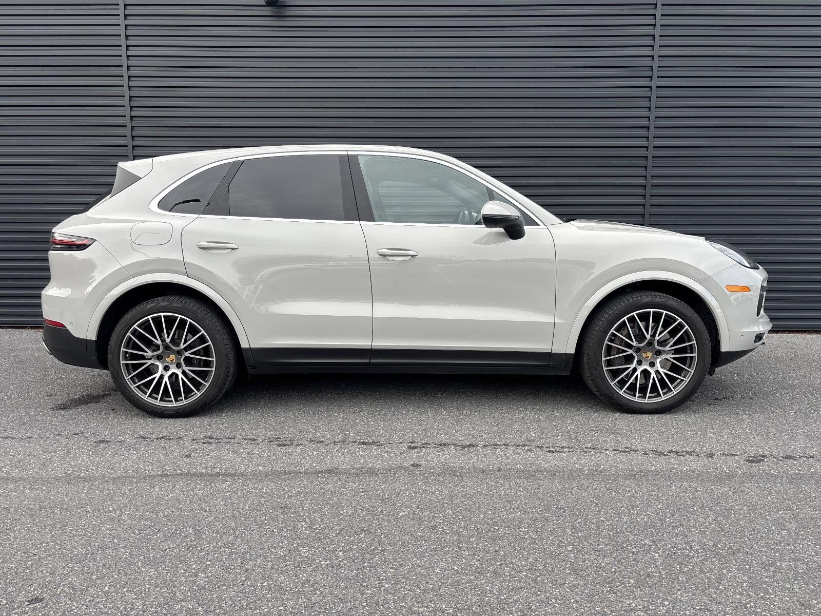 2022 Porsche Cayenne AWD