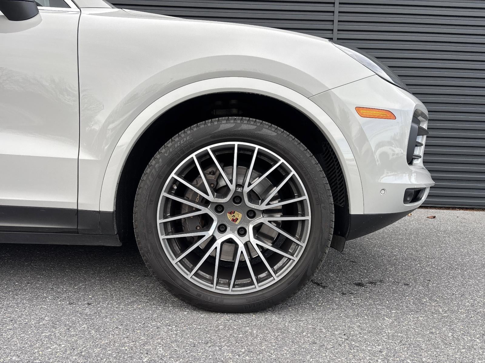 2022 Porsche Cayenne AWD