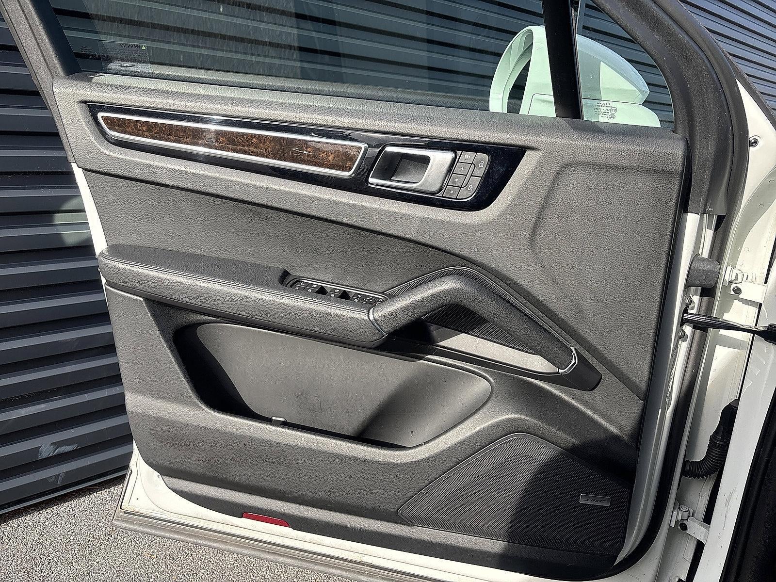 2022 Porsche Cayenne AWD