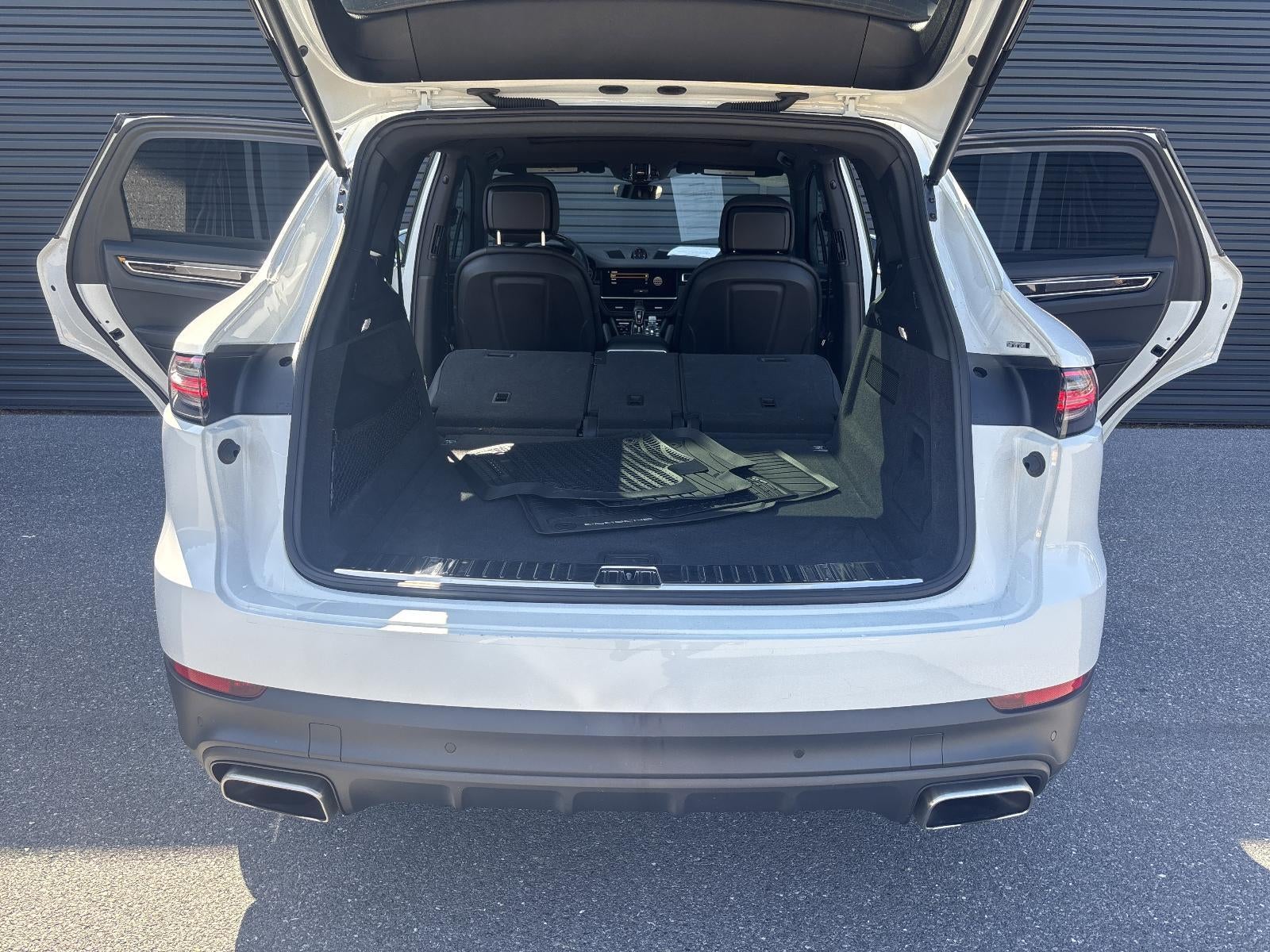 2022 Porsche Cayenne AWD