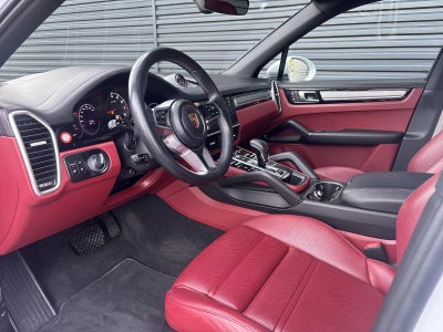 2023 Porsche Cayenne AWD