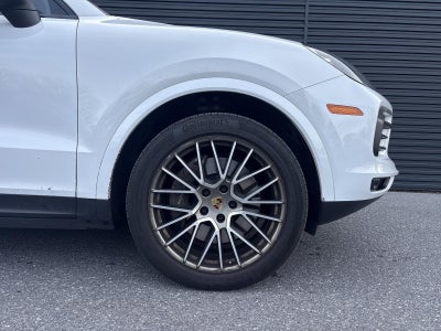 2023 Porsche Cayenne AWD