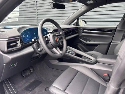 2026 Porsche Macan Electric 4 AWD