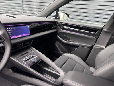 2026 Porsche Macan Electric 4 AWD