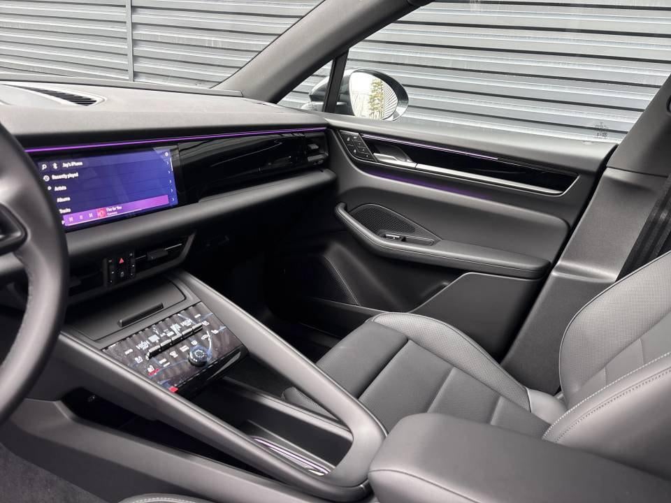 2026 Porsche Macan Electric 4 AWD