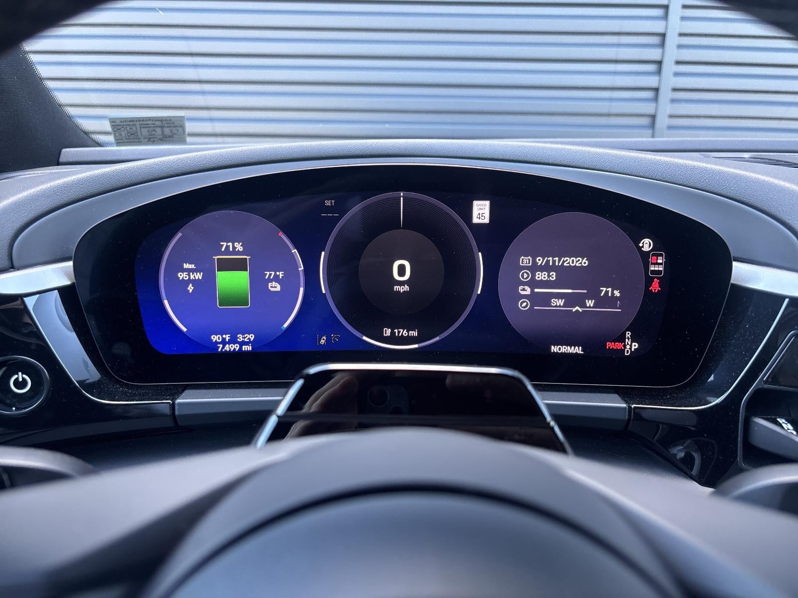 2026 Porsche Macan Electric 4 AWD