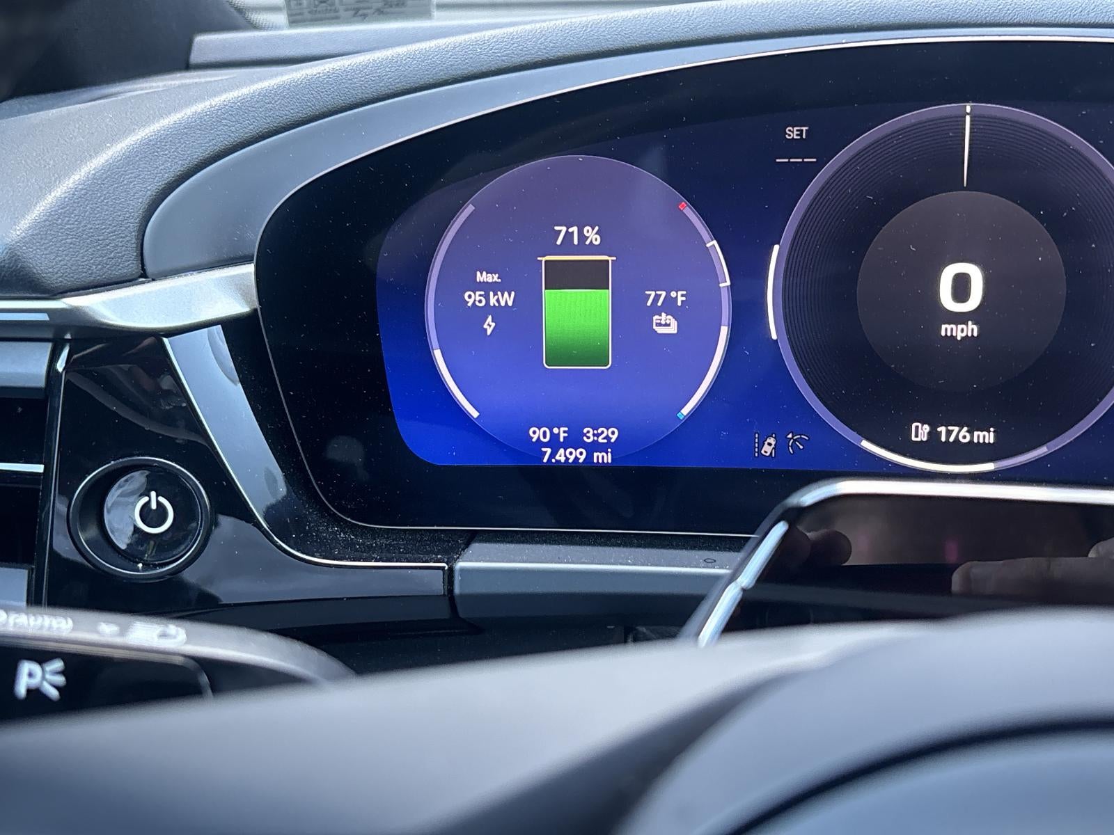2026 Porsche Macan Electric 4 AWD