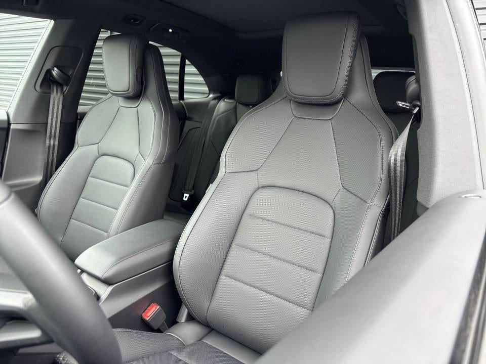 2026 Porsche Macan Electric 4 AWD