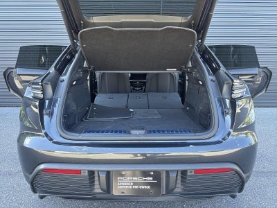 2026 Porsche Macan Electric 4 AWD